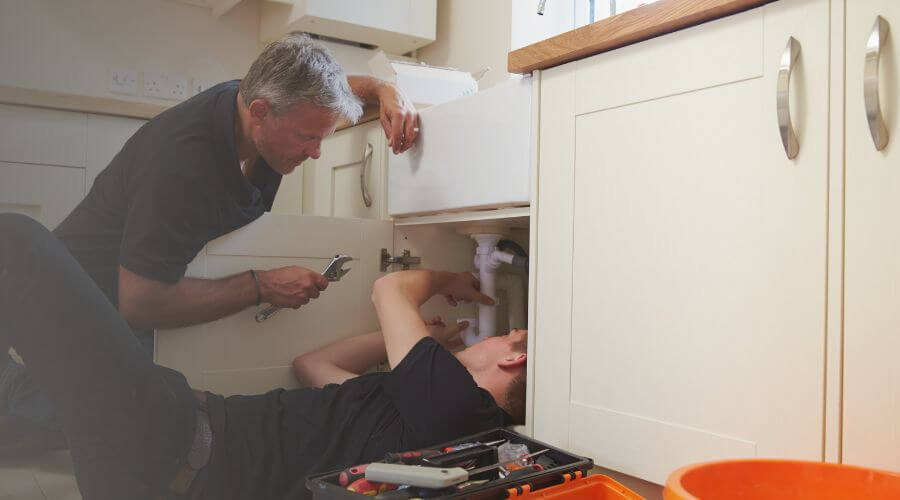 Professional burst pipe repair services in Barceloneta, PR